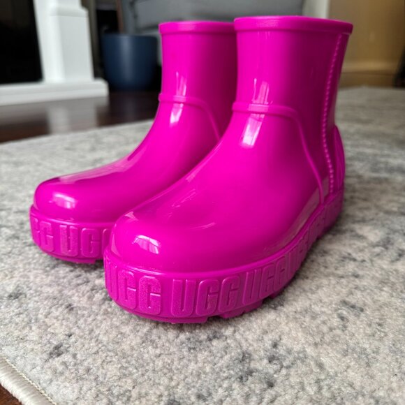UGG - DRIZLITA SHORT BOOTS - Bright Pink - Size 9 - Dragon Fruit - Picture 9 of 12
